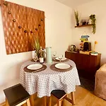 Apartament Hyper Centre Colmar-parking Prive Inclus -ascenseur- Calme *