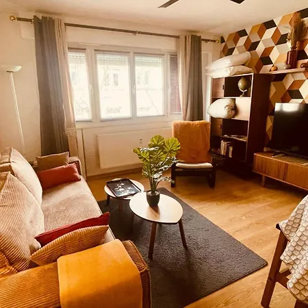 La Colmarina Cosy 1 Bedroom Flat- Elevator Wifi & Private Parking-keybox Apartment *