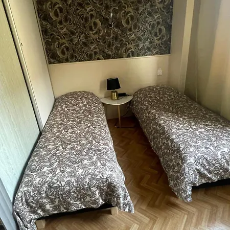Apartament Hyper Centre Colmar-parking Prive Inclus -ascenseur- Calme *