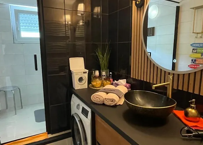 Apartament Cosy Centre-ville Colmar-ascenseur & Parking Prive En Sous Sol